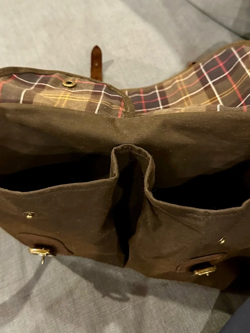 Barbour messenger bag